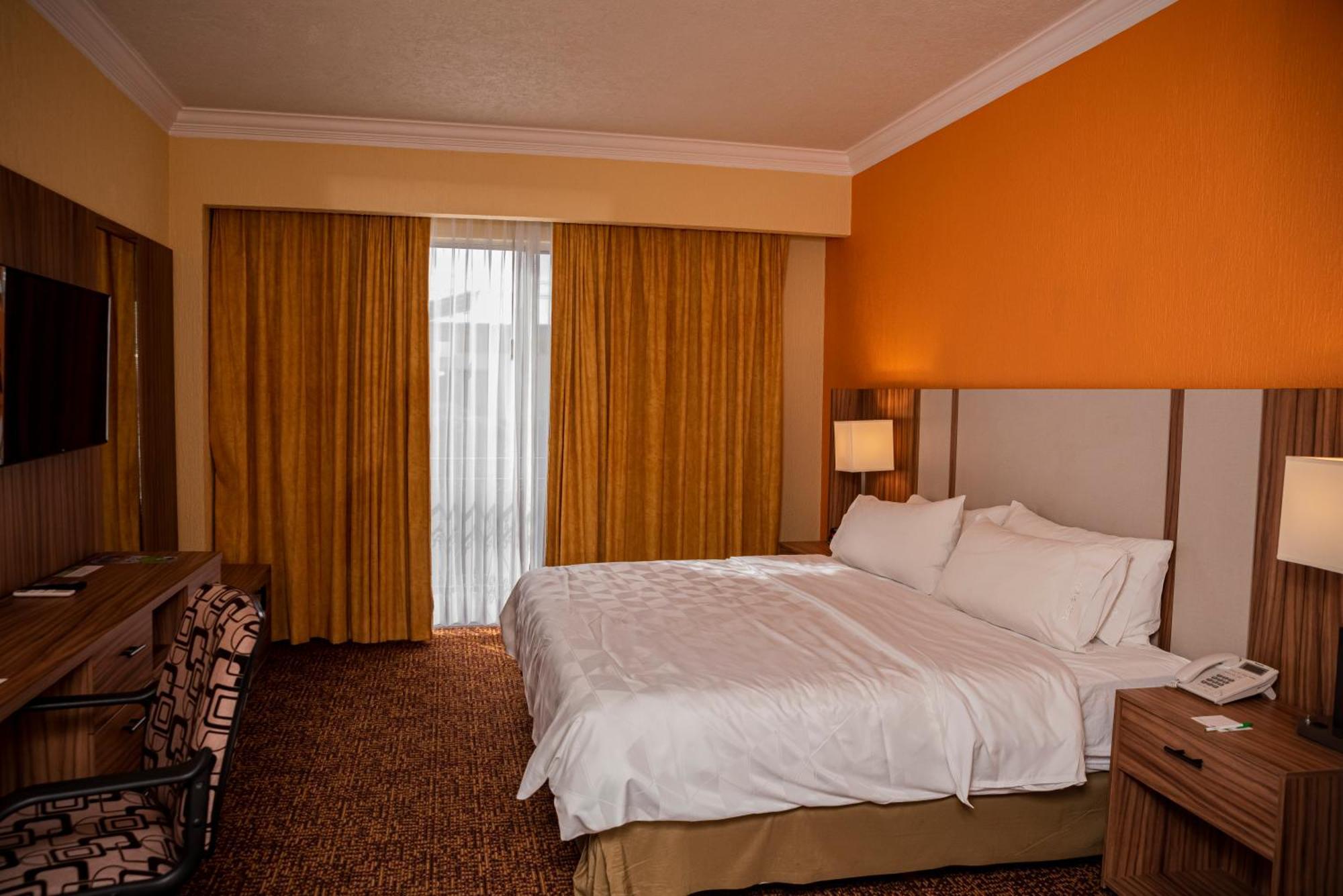 Holiday Inn La Piedad By Ihg Exterior foto